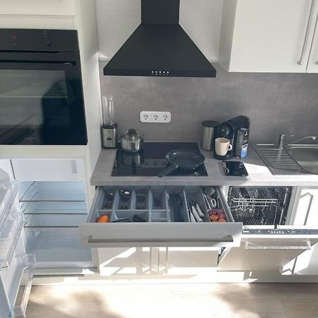 Gemuetliches Apartment In Дуйсбург Екстериор снимка
